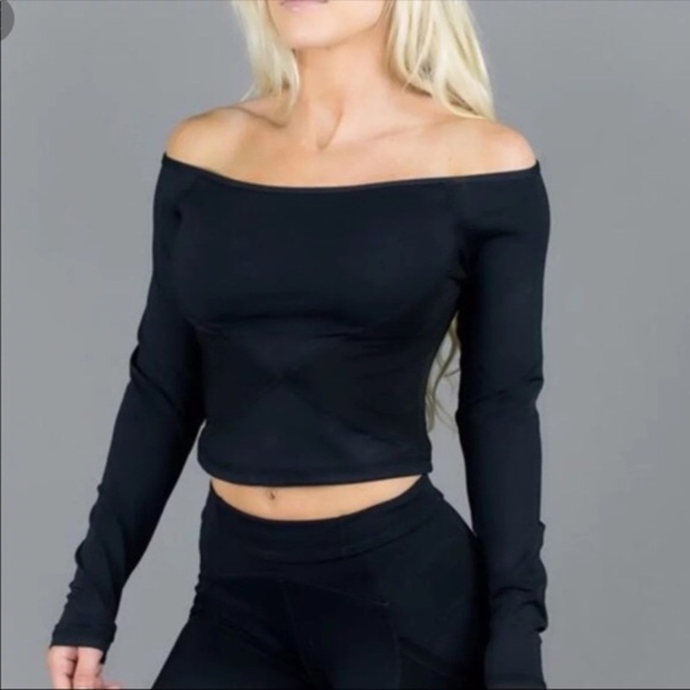 Buffbunny long sleeve crop XS